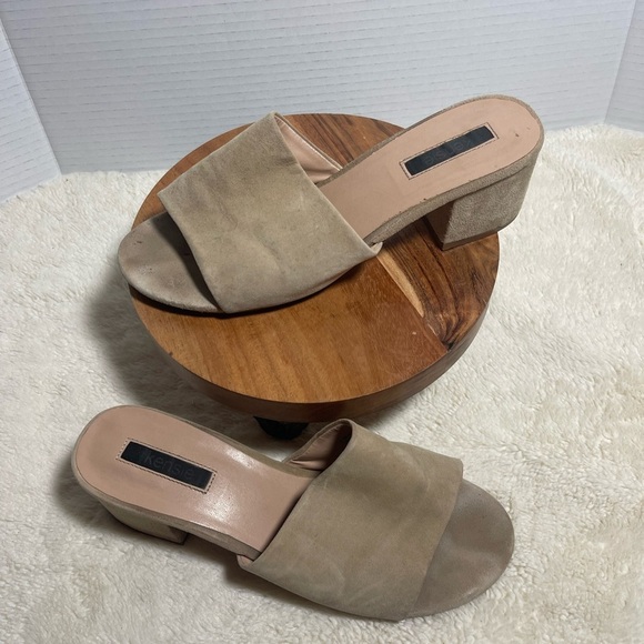 Kensie Tan Mules with Suede Finish and Block Heel - Picture 1 of 6